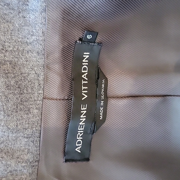 Adrienne Vista dining Suit - Picture 12 of 13